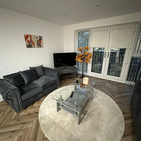 Brand New Modern Luxurious Apartment Near The City เบอร์มิงแฮม ภายนอก รูปภาพ